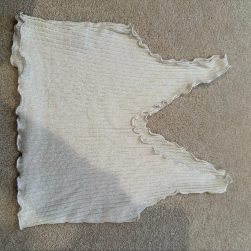 SHEIN Cream Ribbed Tank Top - Picture 1 of 3